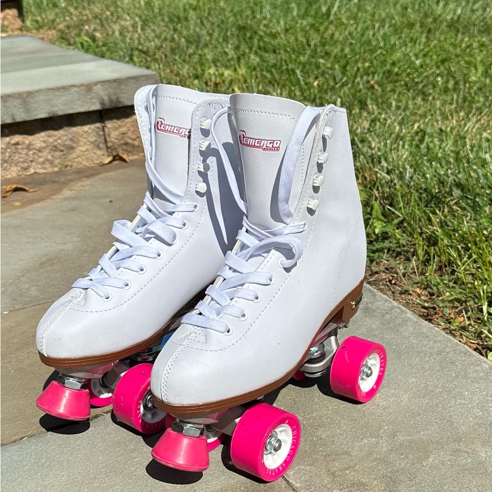 Women’s Chicago skates size 9